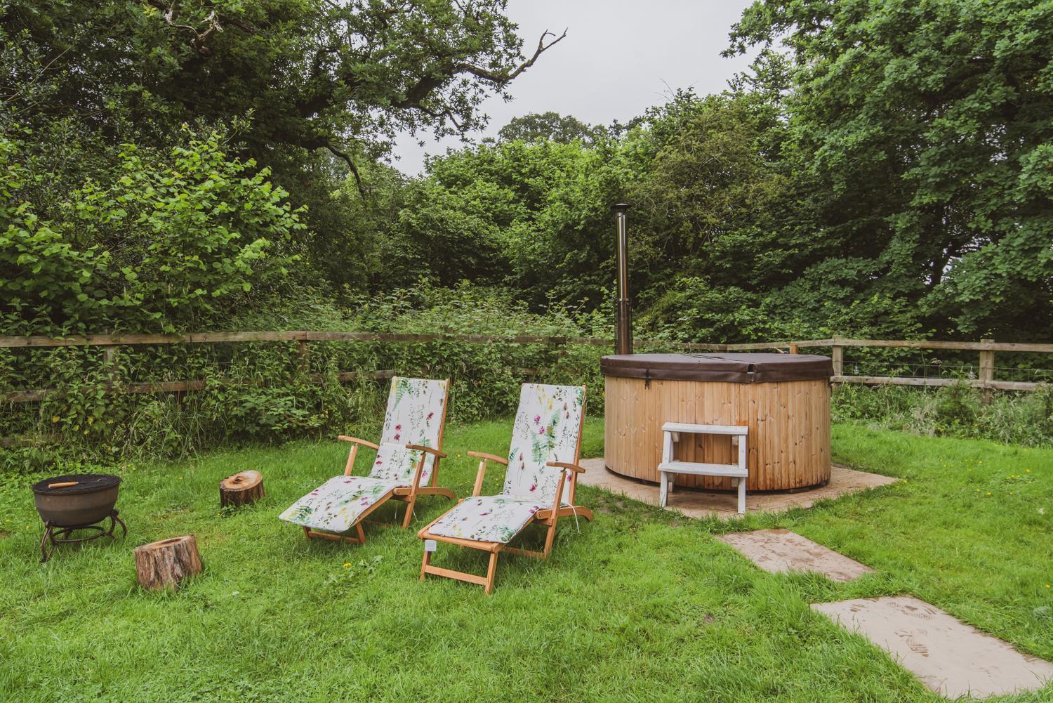 Готель The Hideaway At Hiddenwood Glamping Corsley Екстер'єр фото