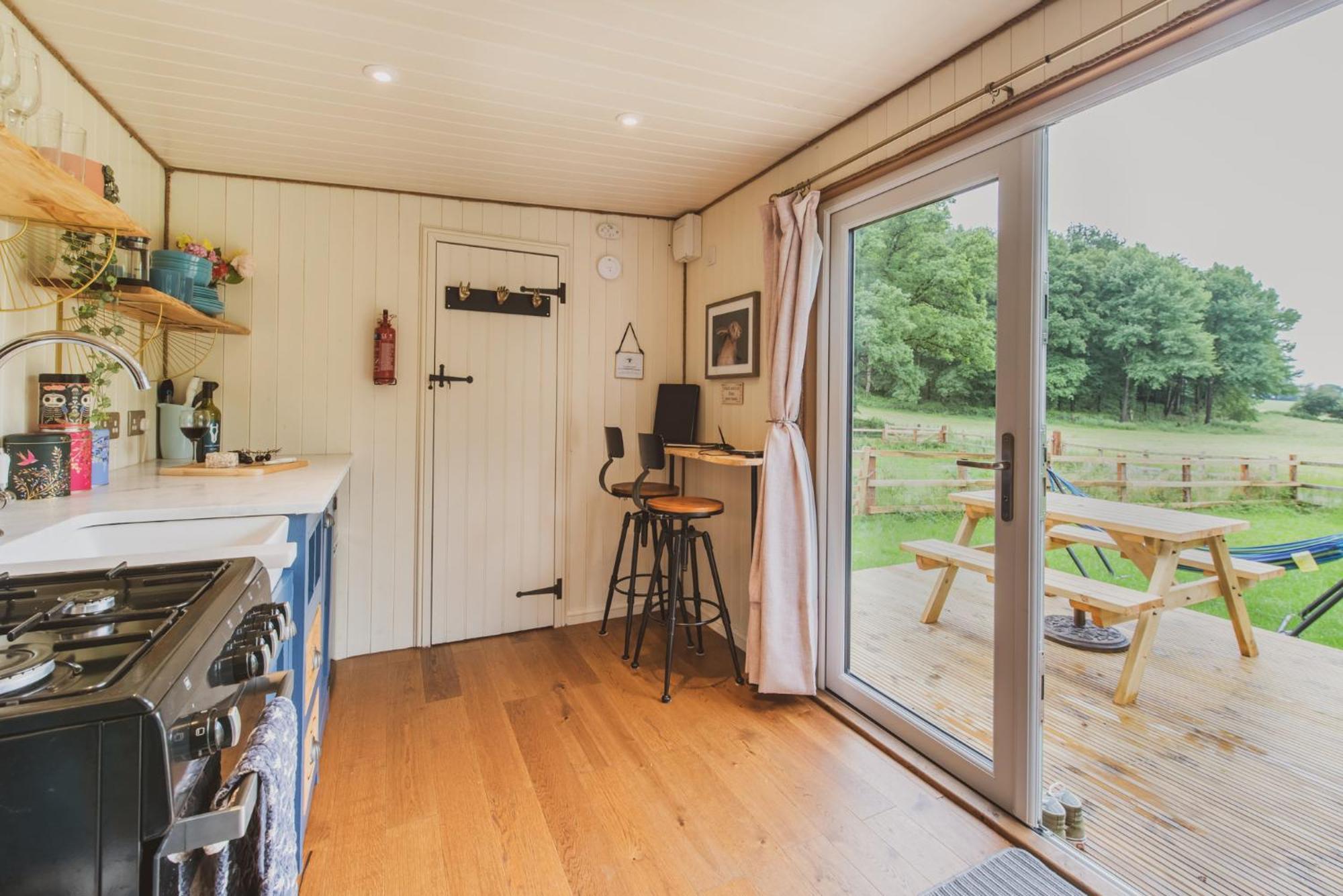 Готель The Hideaway At Hiddenwood Glamping Corsley Екстер'єр фото