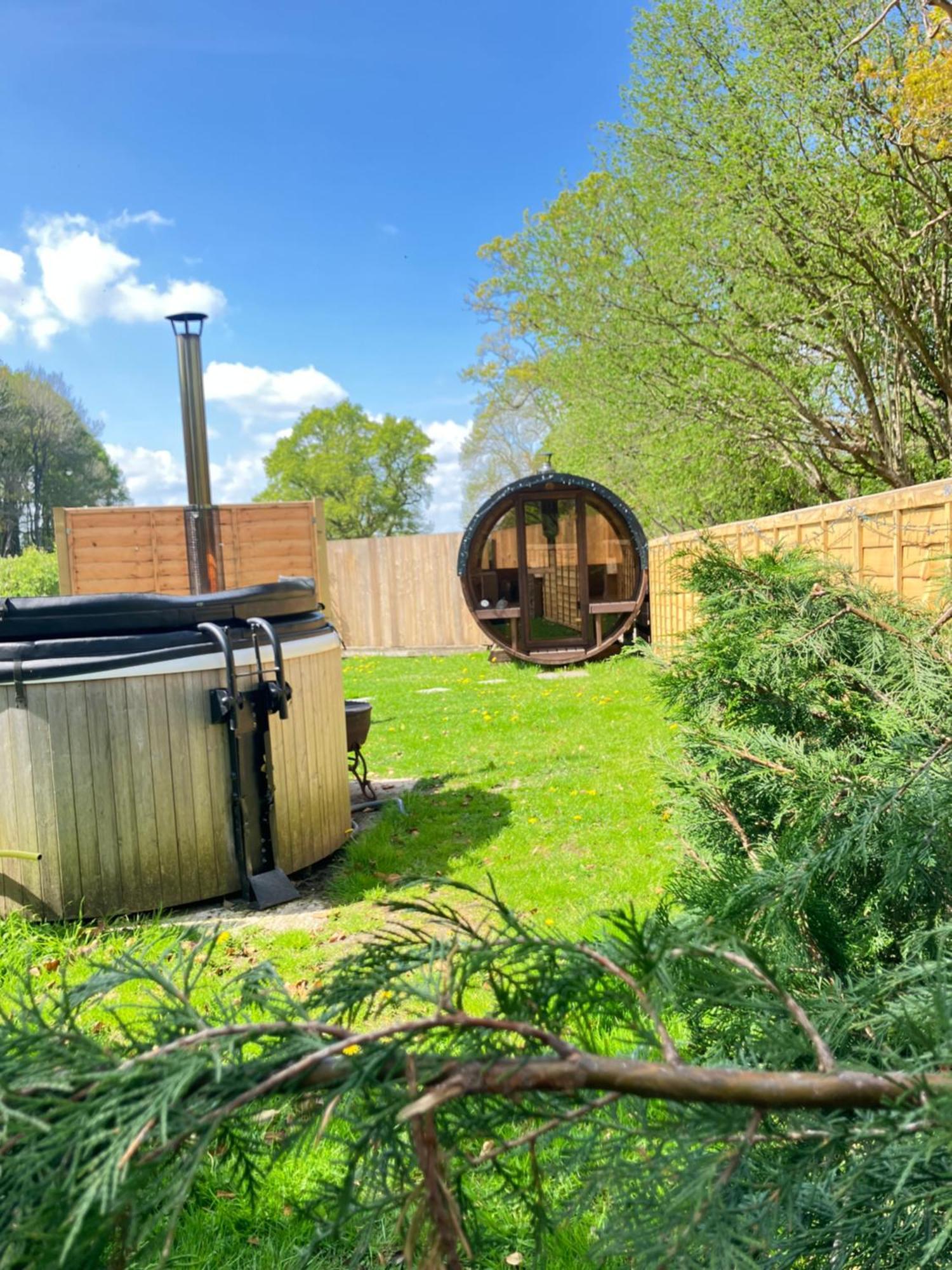 Готель The Hideaway At Hiddenwood Glamping Corsley Екстер'єр фото